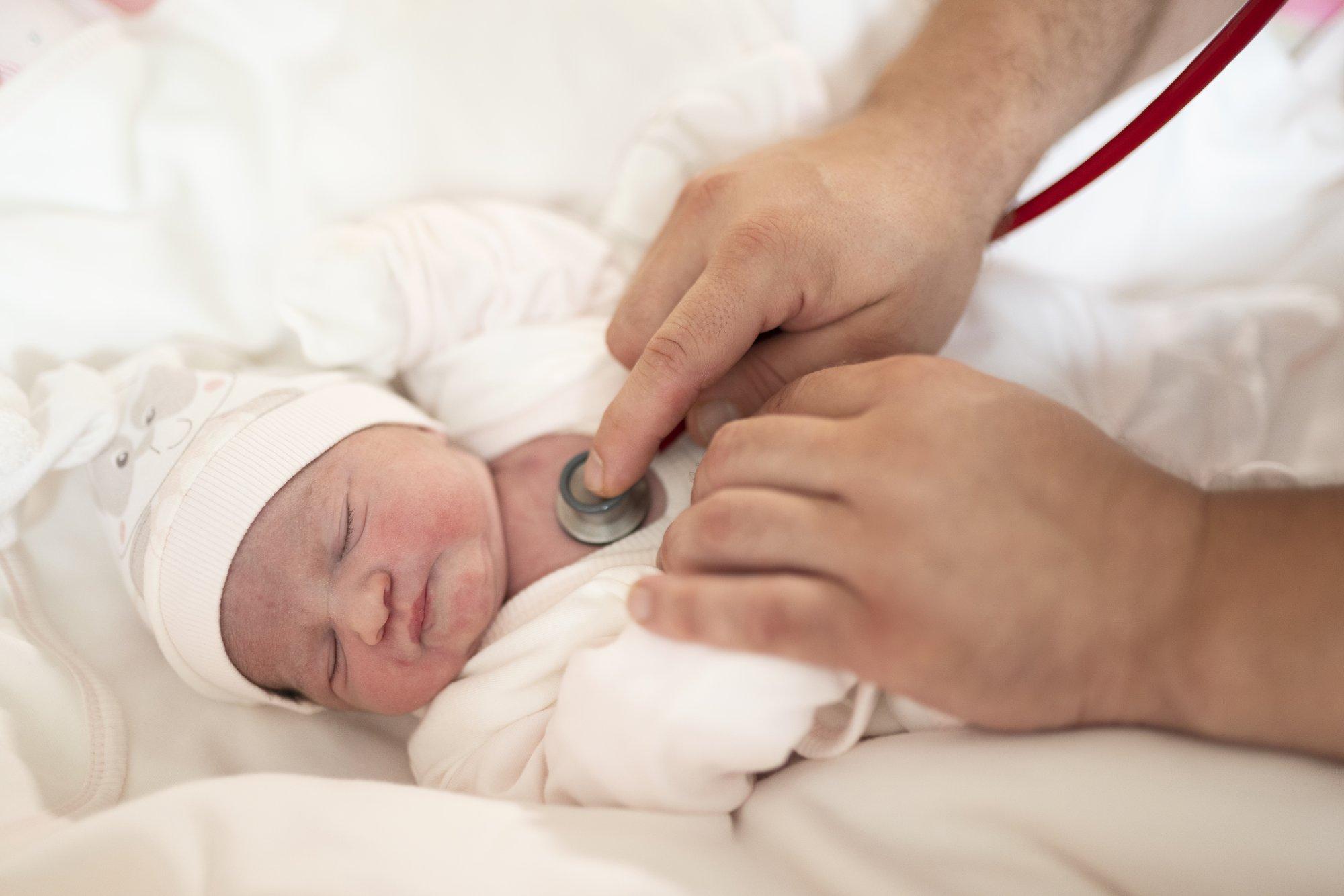 Pediatrician, Premature, Baby - Human Age, Hospital, Examining